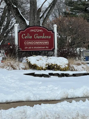 $2,400 | 239 North Middletown Road, Unit B, Pearl River, NY 10965