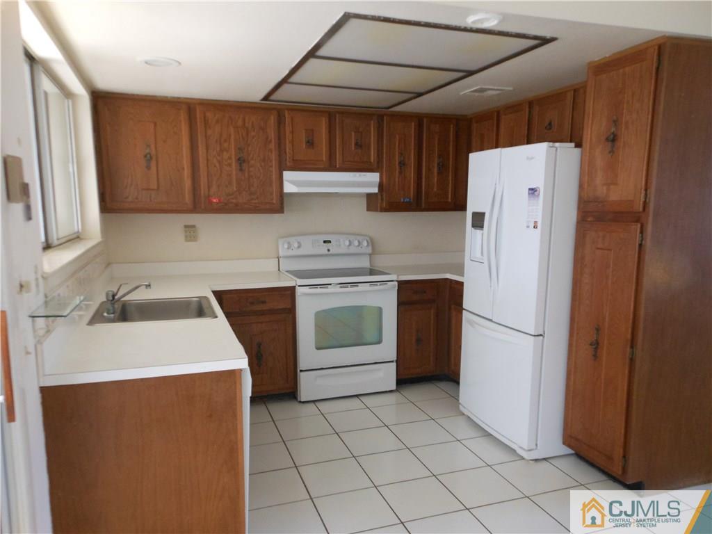 290 A Convent Road Monroe Township, NJ 08831 - Photo 7 of 14 Gallery Image 7