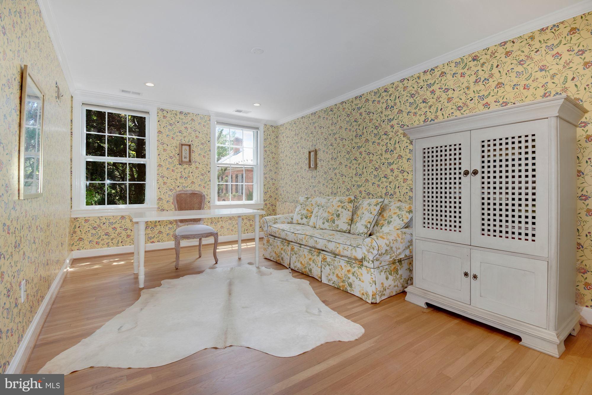 3033 West Ln Keys Northwest Washington, DC 20007 - Photo 13 of 32 Upper Level Office