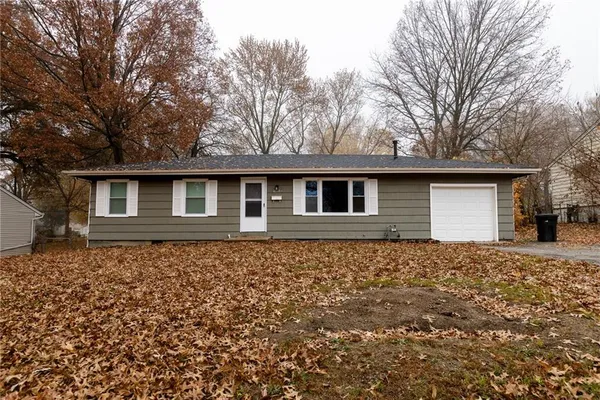 $179,900 | 10803 East 60th Terrace, Raytown, MO 64133
