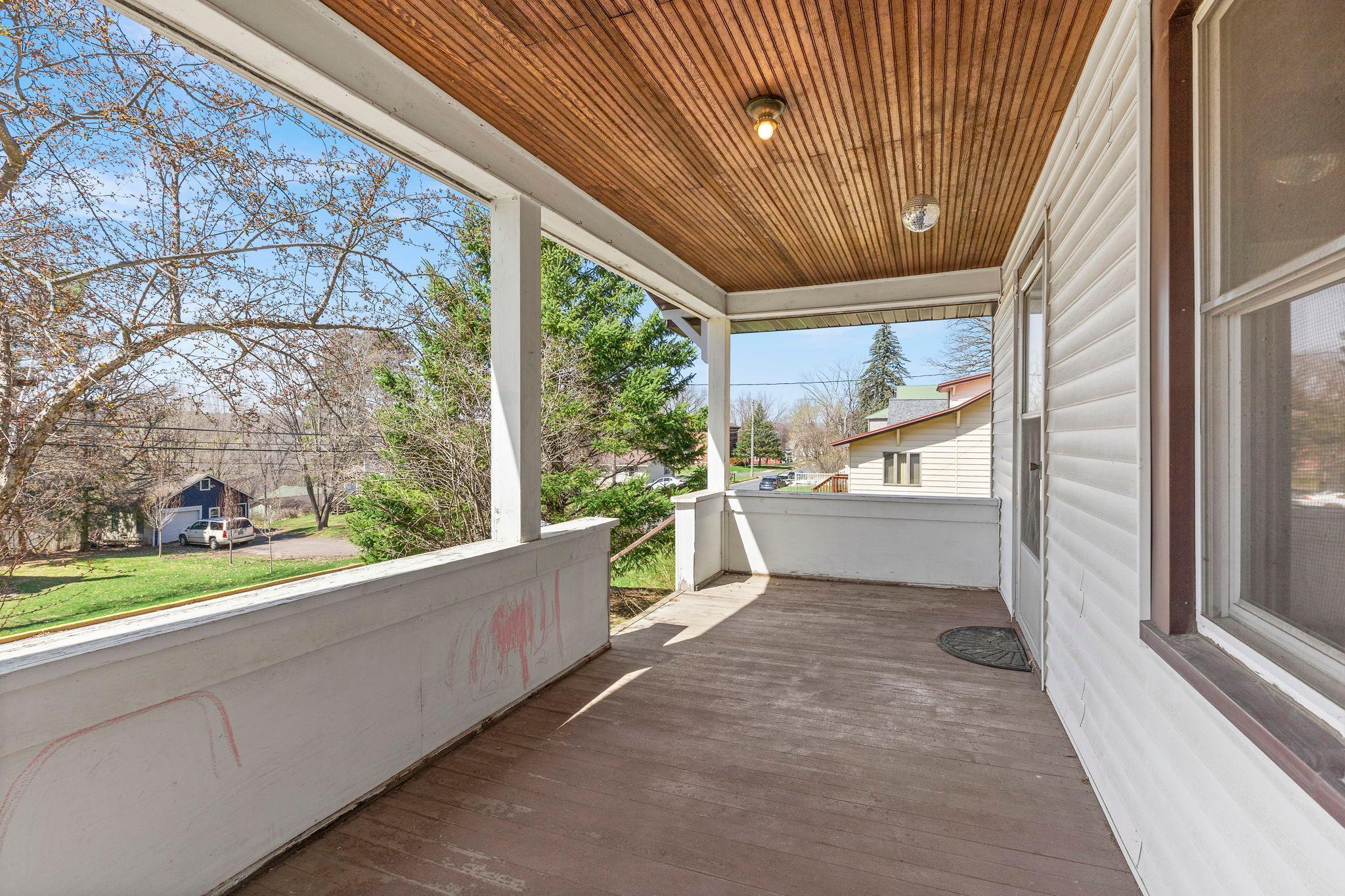 320 South Adams Street St. Croix Falls, WI 54024 - Photo 4 of 40