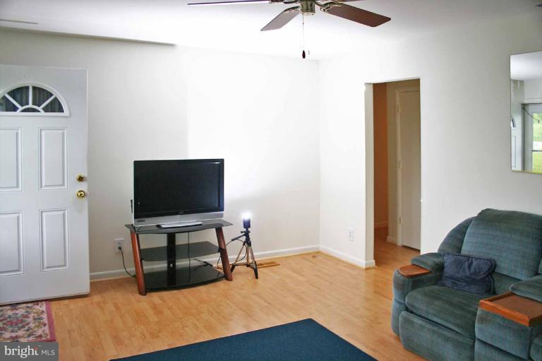 4244 Maple Grove Road Hampstead, MD 21074 - Photo 2 of 24 Living Room