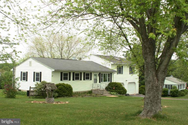 4244 Maple Grove Road Hampstead, MD 21074 - Photo 3 of 24 Exterior (Front)