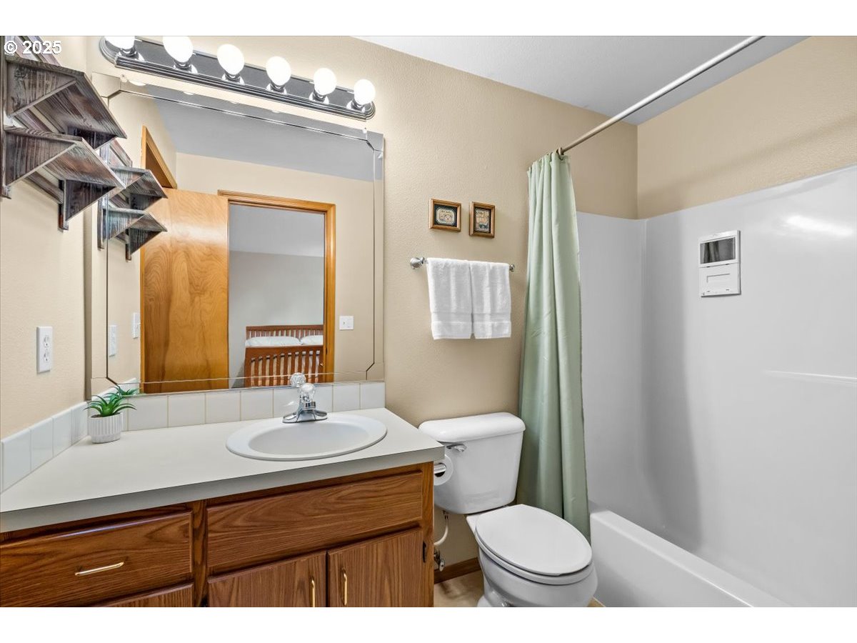 2478 South Alpine Street Cornelius, OR 97113 - Photo 23 of 45