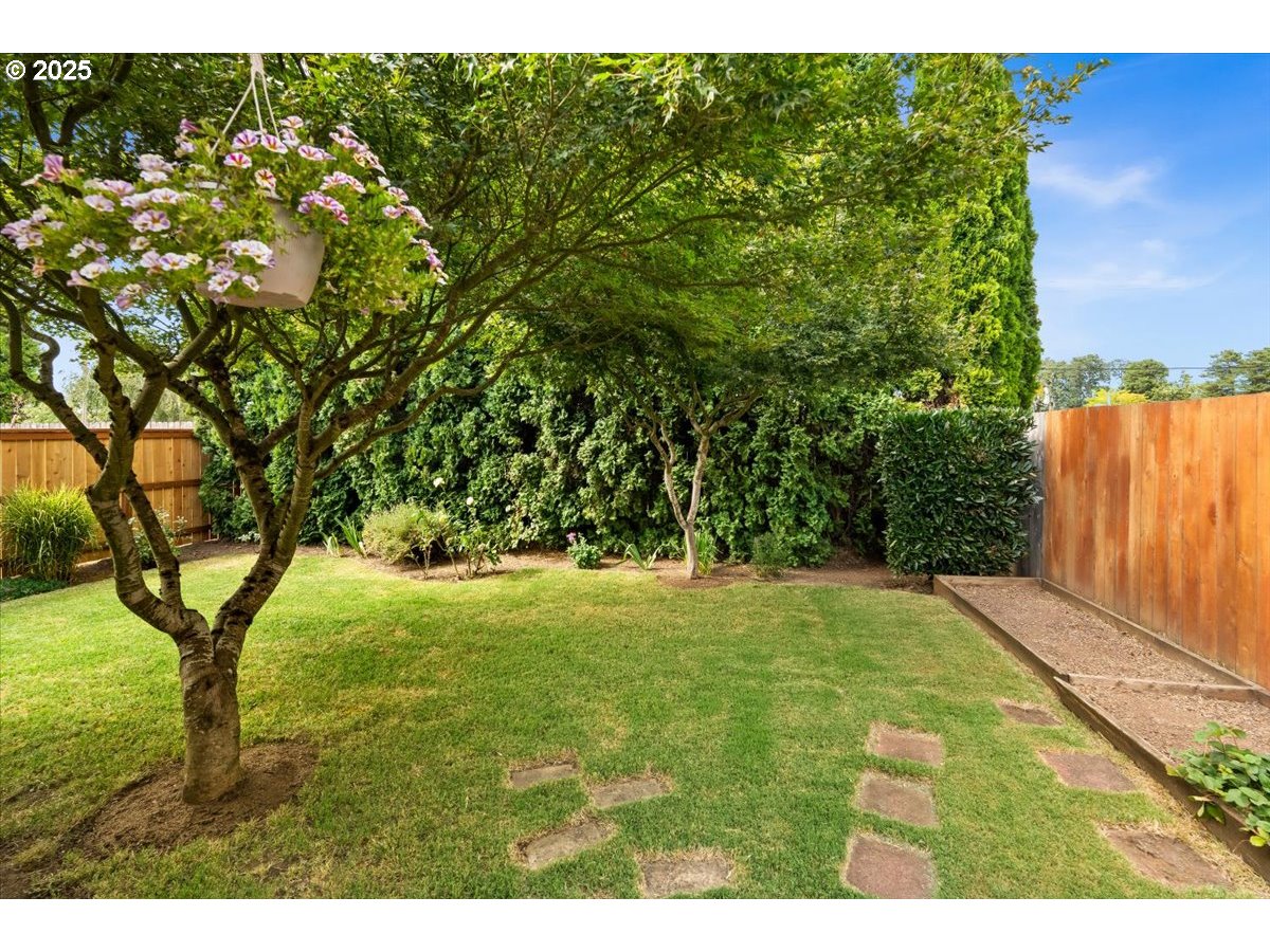 2478 South Alpine Street Cornelius, OR 97113 - Photo 33 of 45