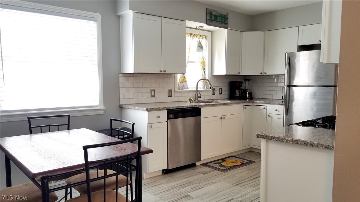 6448 South Canterbury Road Parma, OH 44129 - Photo 6 of 22