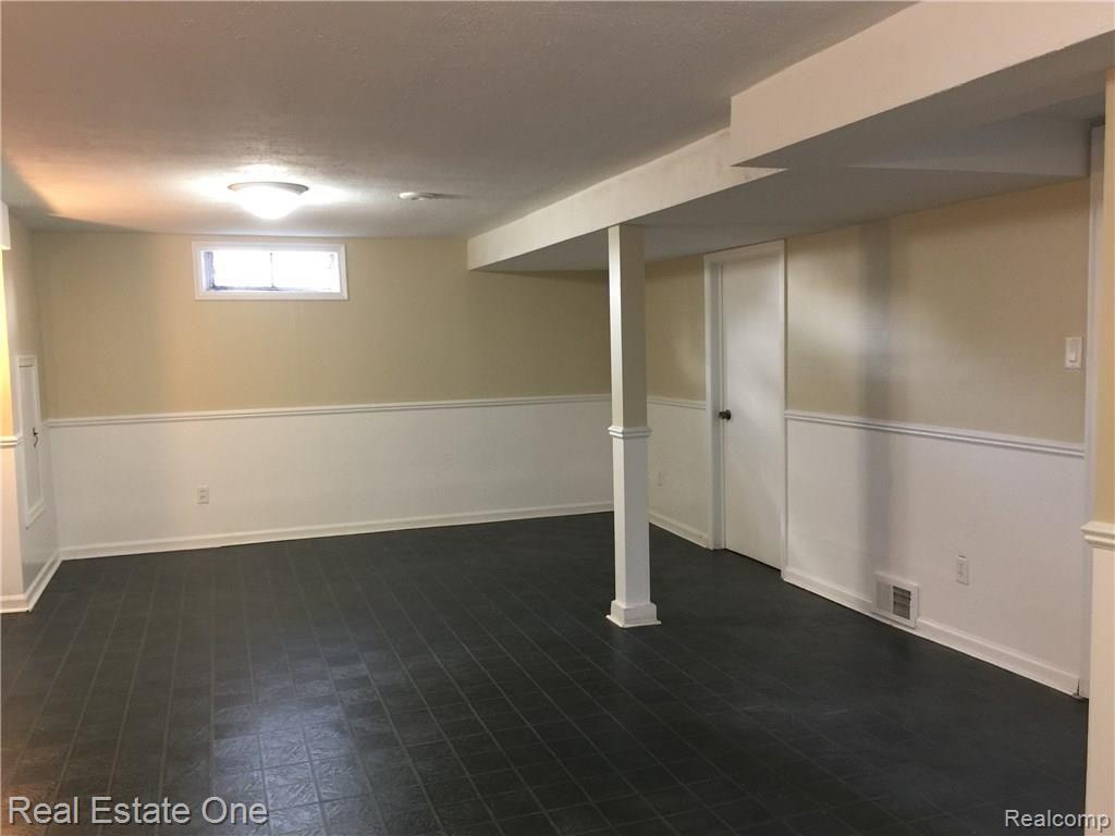 6852 Harrison Road Garden City, MI 48135 - Photo 13 of 16 Rec Room