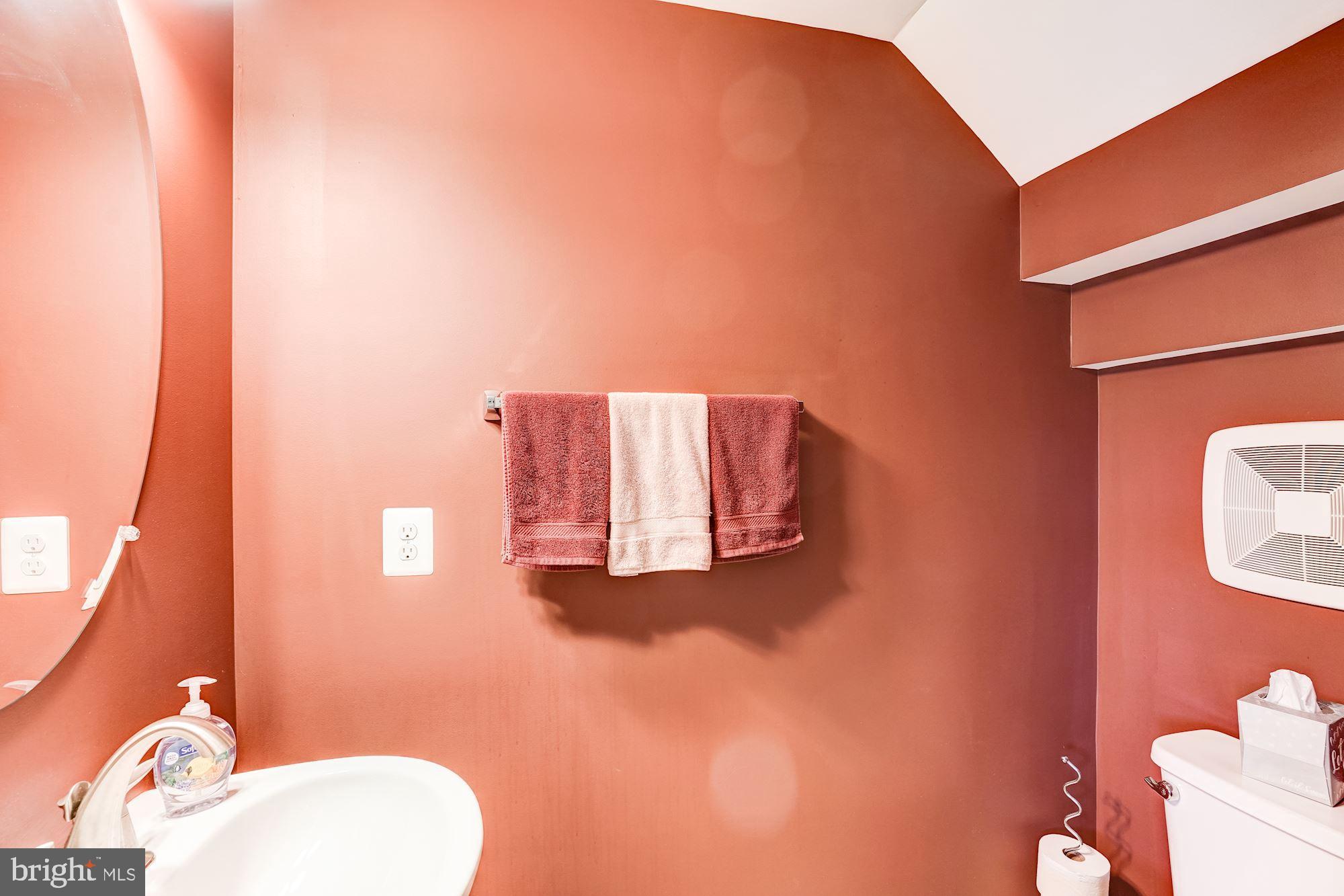 1304 Ribbon Limestone Terrace Southeast Leesburg, VA 20175 - Photo 16 of 38