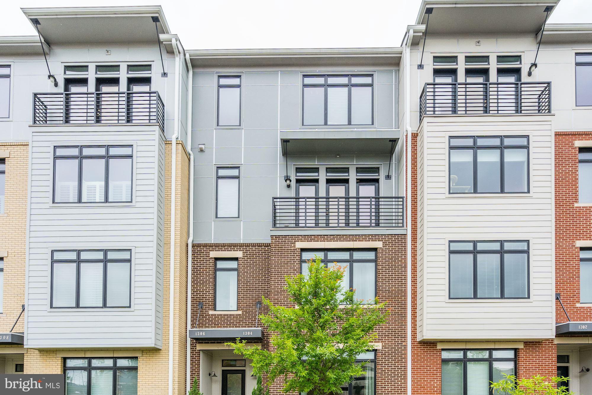 1304 Ribbon Limestone Terrace Southeast Leesburg, VA 20175 - Photo 3 of 38