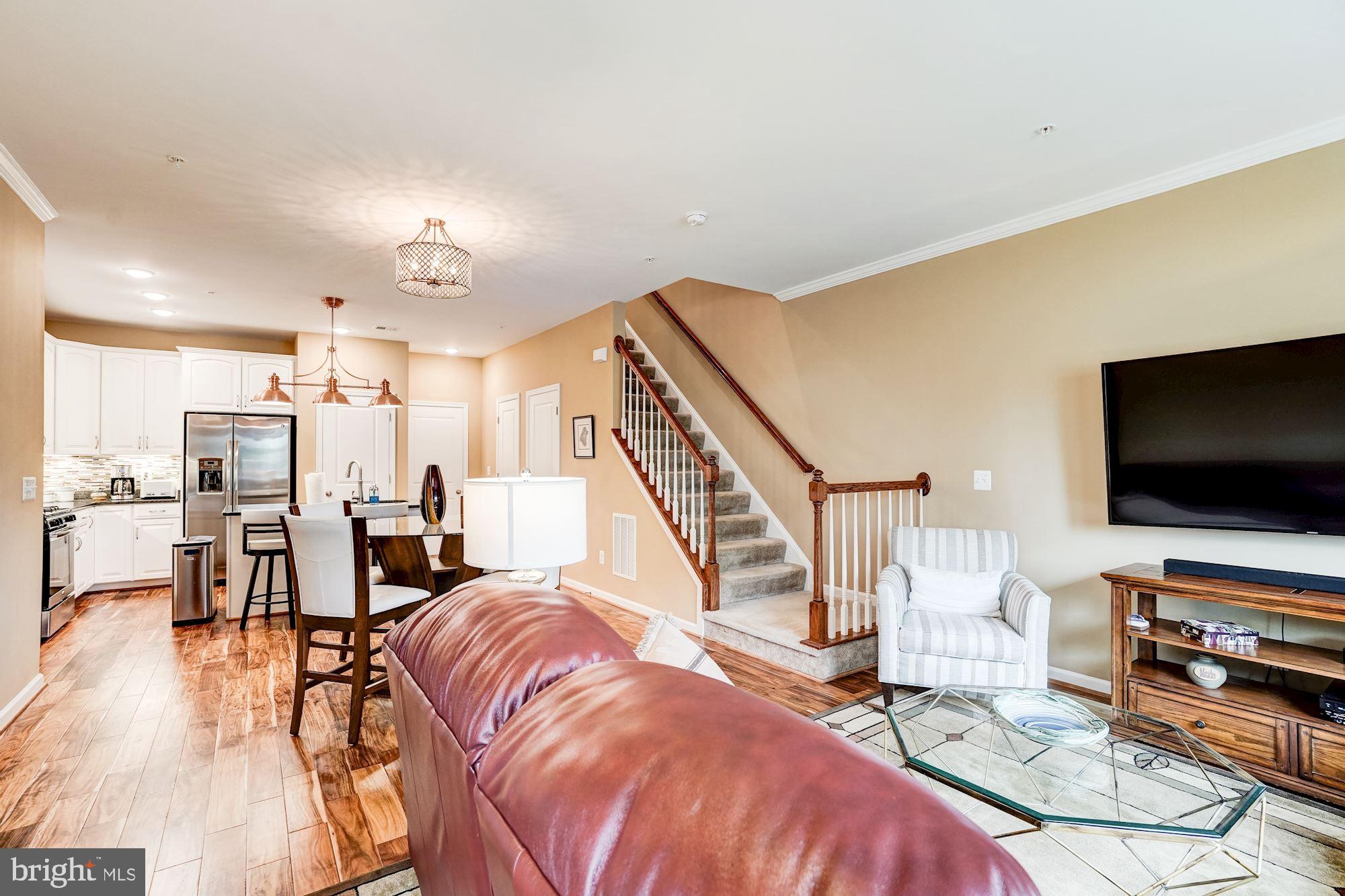 1304 Ribbon Limestone Terrace Southeast Leesburg, VA 20175 - Photo 5 of 38