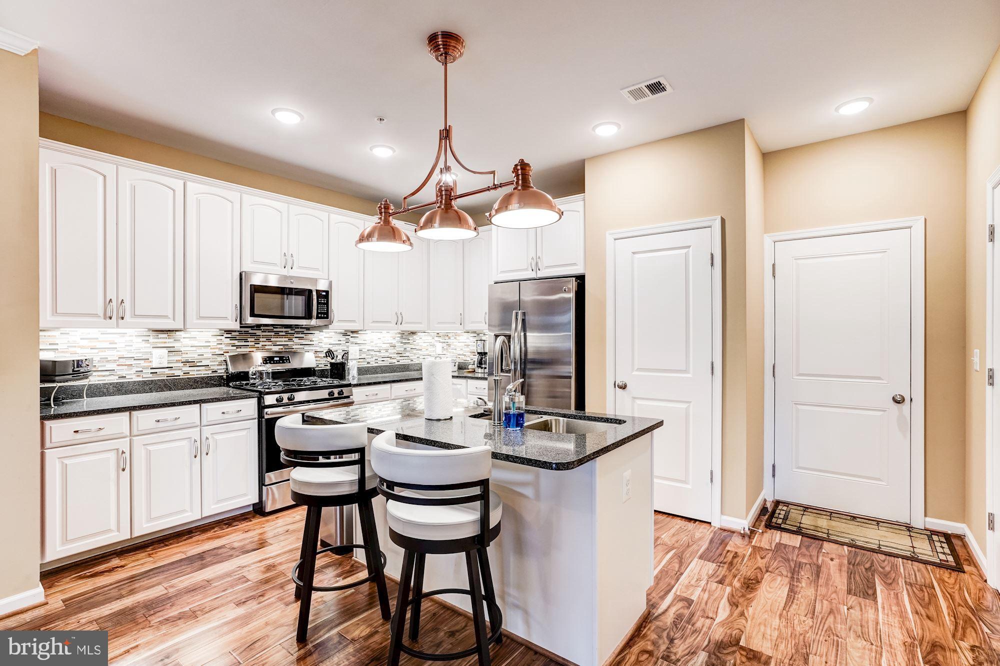 1304 Ribbon Limestone Terrace Southeast Leesburg, VA 20175 - Photo 8 of 38