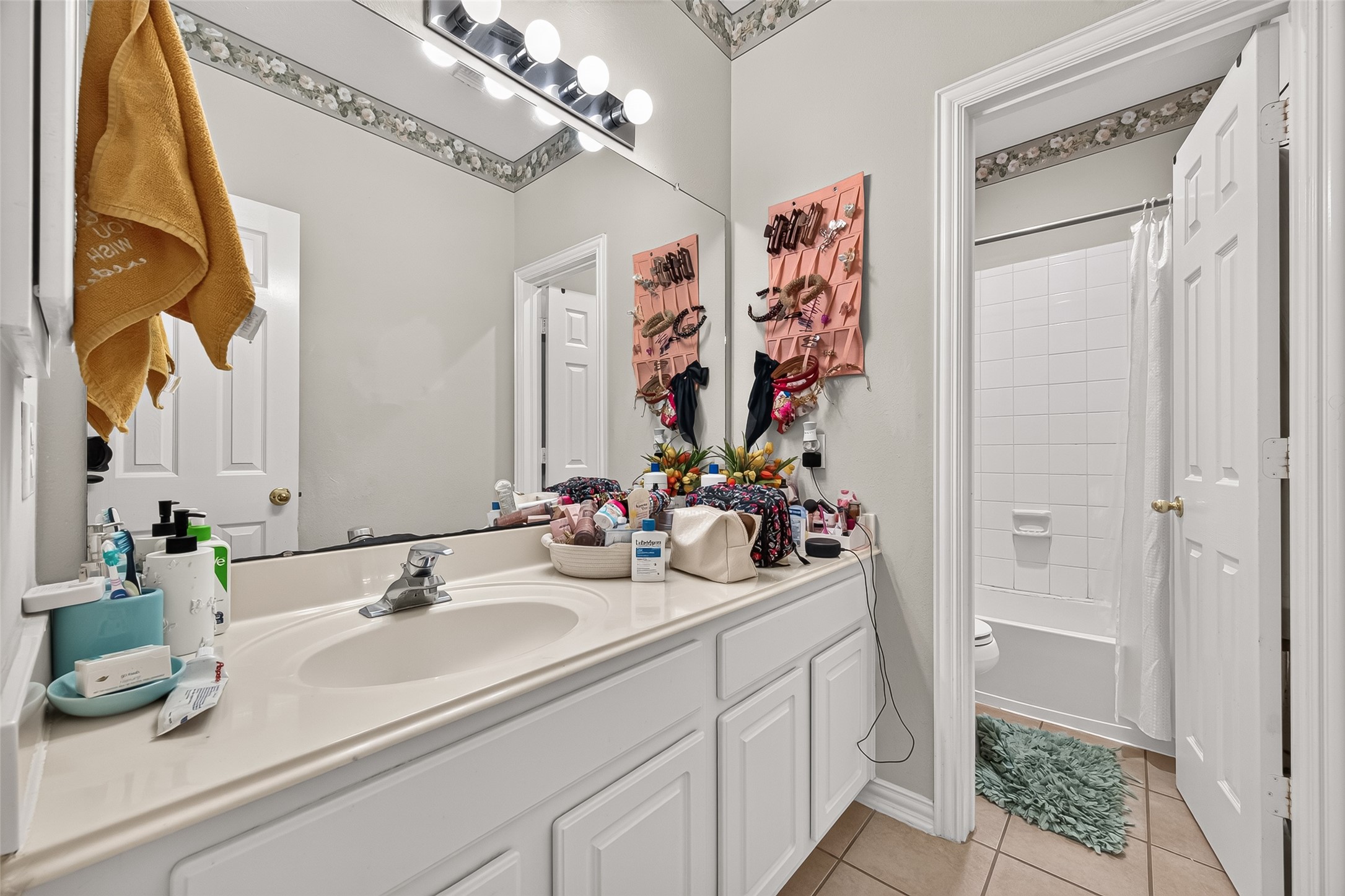 214 Kentwood Ridge Court Sugar Land, TX 77479 - Photo 34 of 38