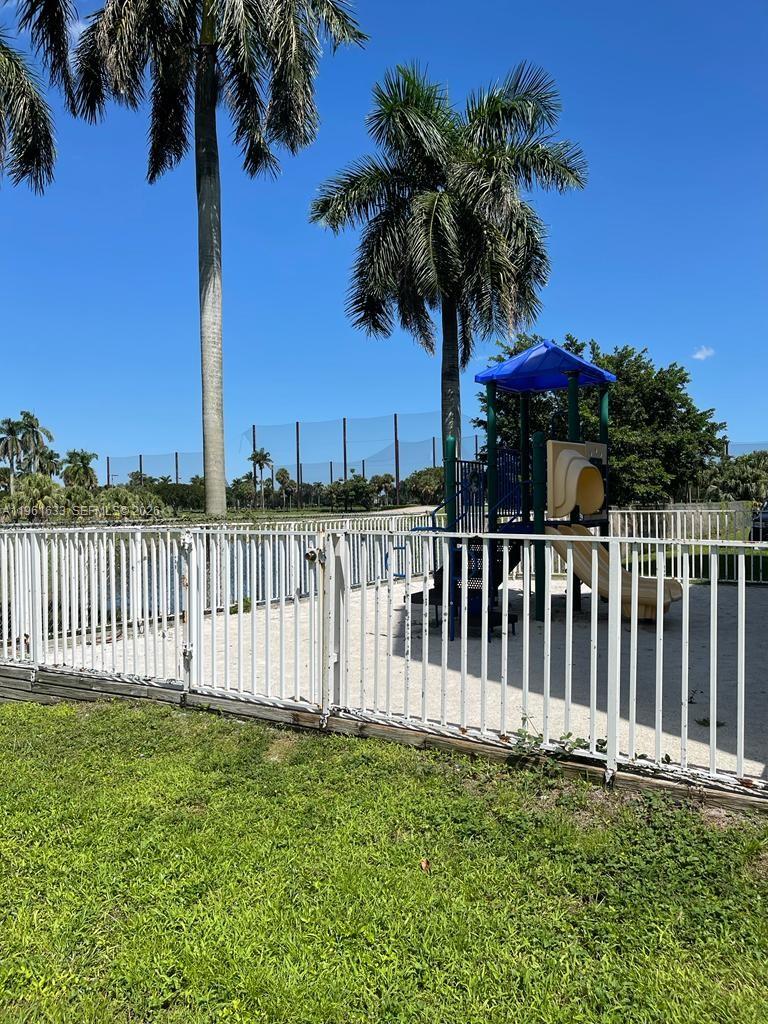 7075 Northwest 186th Street, Unit C104 Hialeah, FL 33015 - Photo 21 of 23