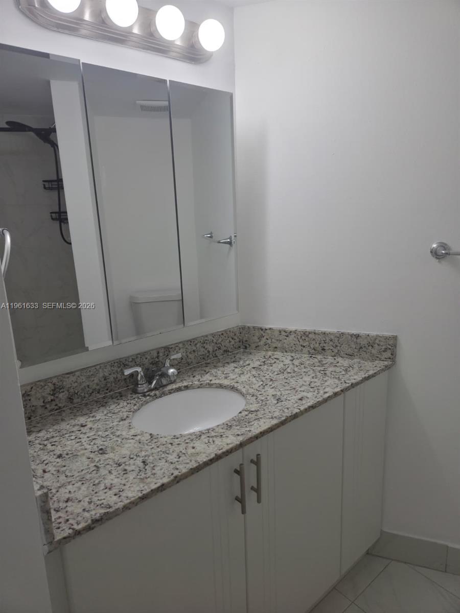 7075 Northwest 186th Street, Unit C104 Hialeah, FL 33015 - Photo 10 of 23