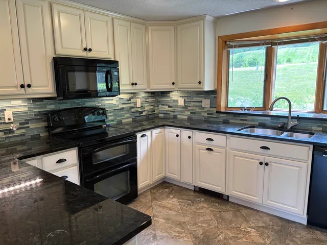 $649,000 | 20 Merrill Road, Campton, NH 03223