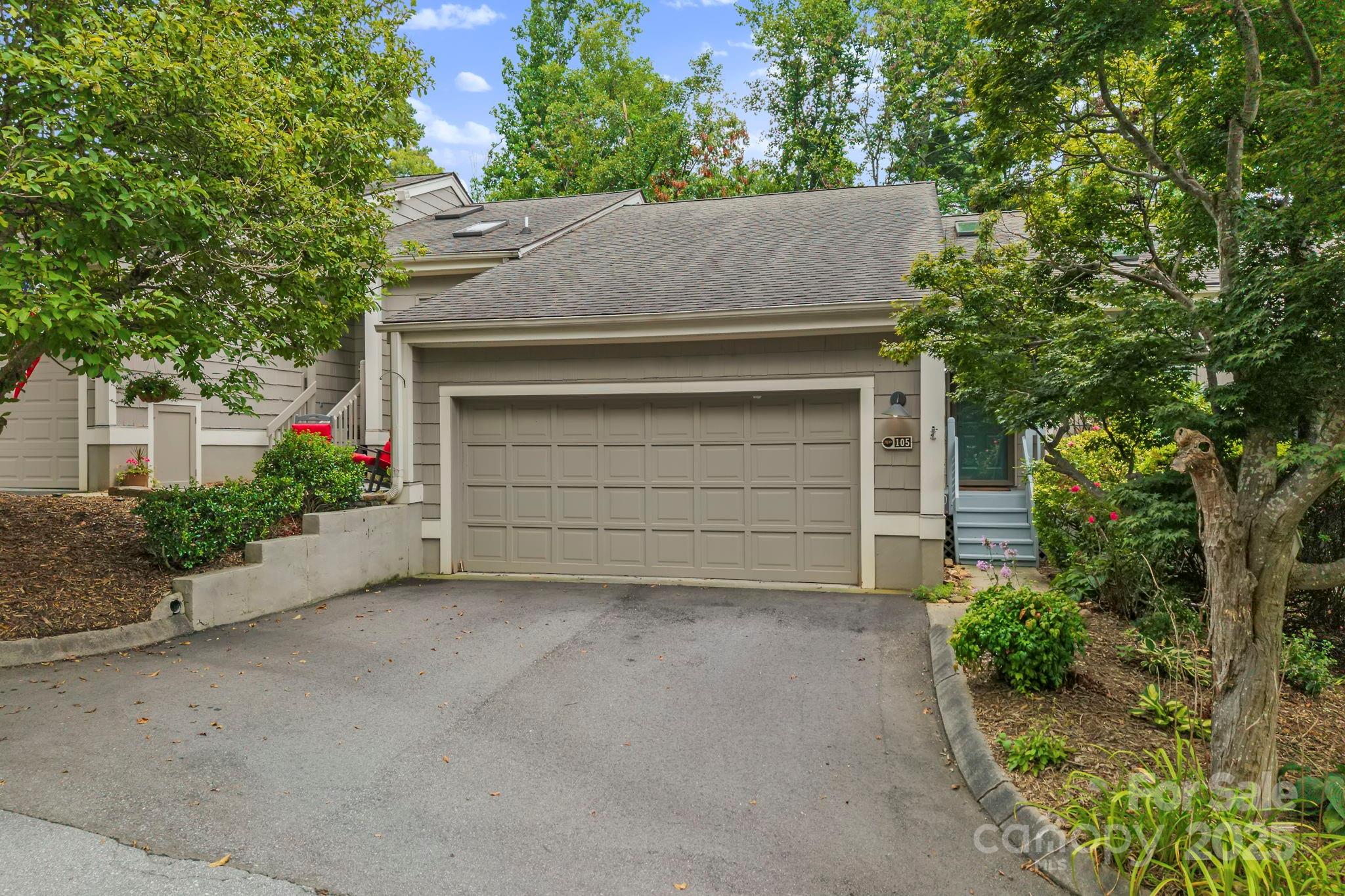 105 Beaver Ridge Road Asheville, NC 28804 - Photo 1 of 31 Gallery Image 1