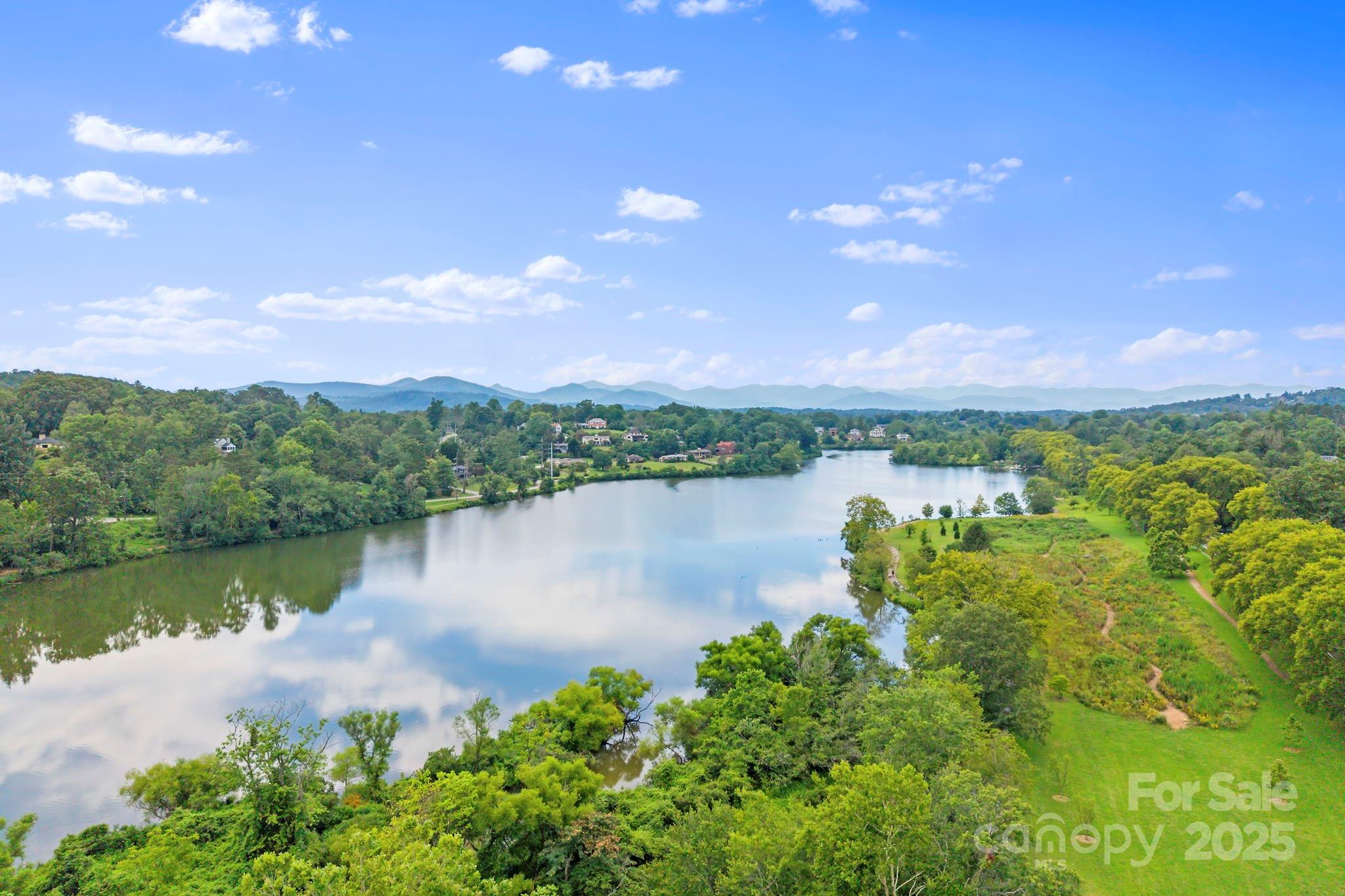 105 Beaver Ridge Road Asheville, NC 28804 - Photo 30 of 31 Gallery Image 30