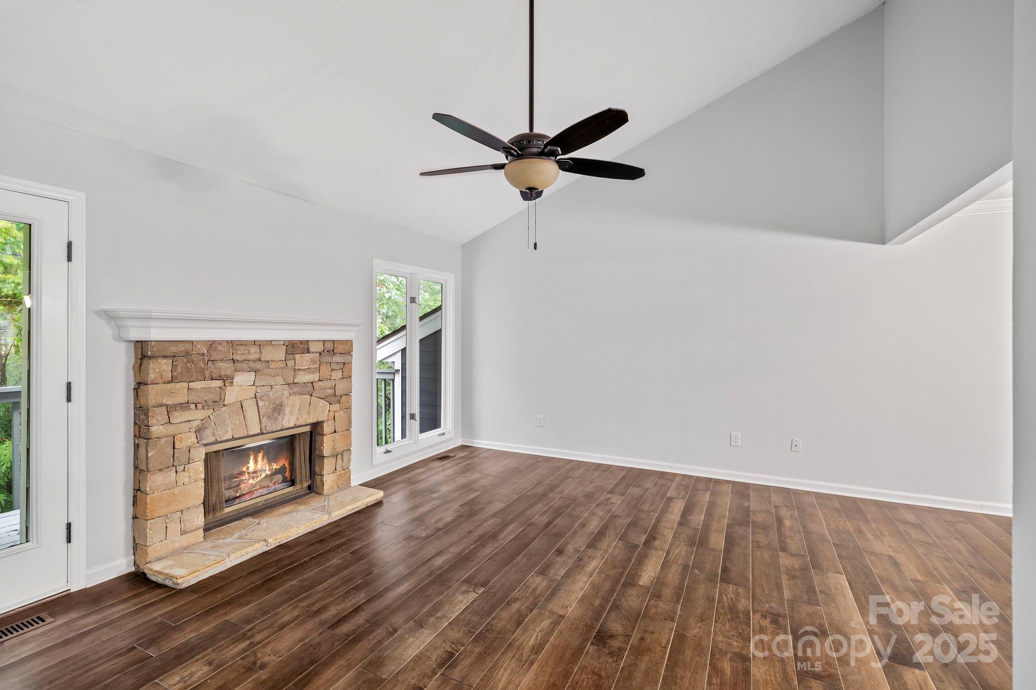 105 Beaver Ridge Road Asheville, NC 28804 - Photo 6 of 31 Gallery Image 6