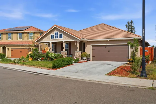 $709,678 | 1816 Fire Power Avenue, Manteca, CA 95337