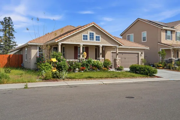 $709,678 | 1816 Fire Power Avenue, Manteca, CA 95337