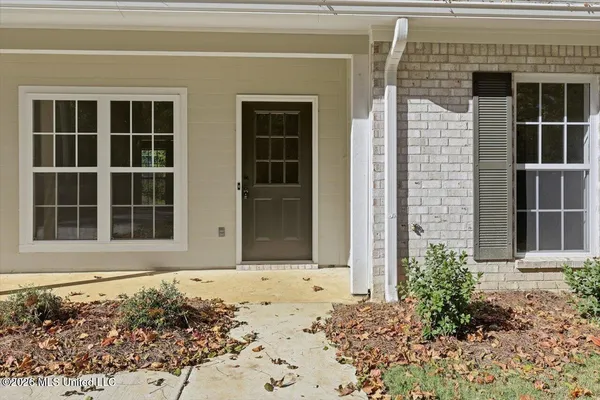 $144,900 | 407 East Hillsdale Drive, Jackson, MS 39209