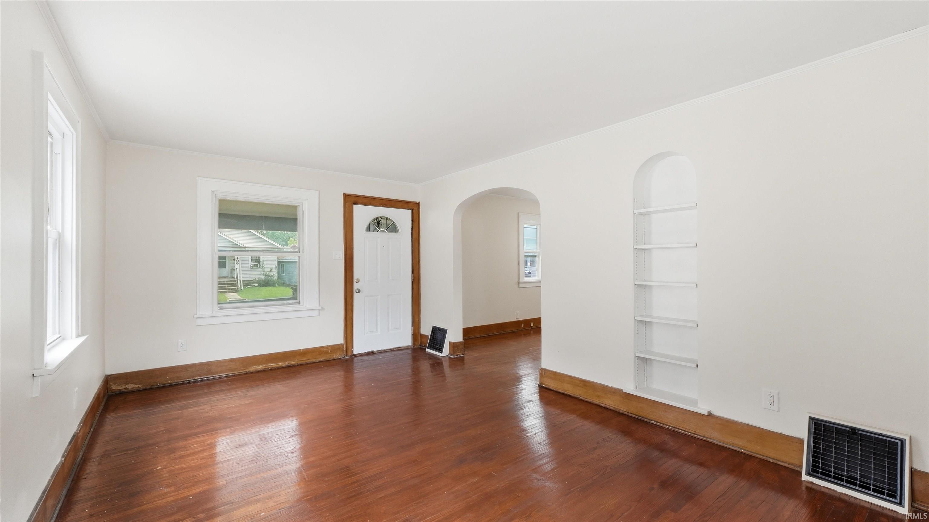 3405 Alexander Street Fort Wayne, IN 46806 - Photo 2 of 44