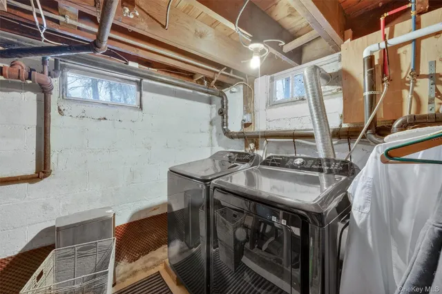 $495,000 | 36 Vassar View Road, Poughkeepsie, NY 12603