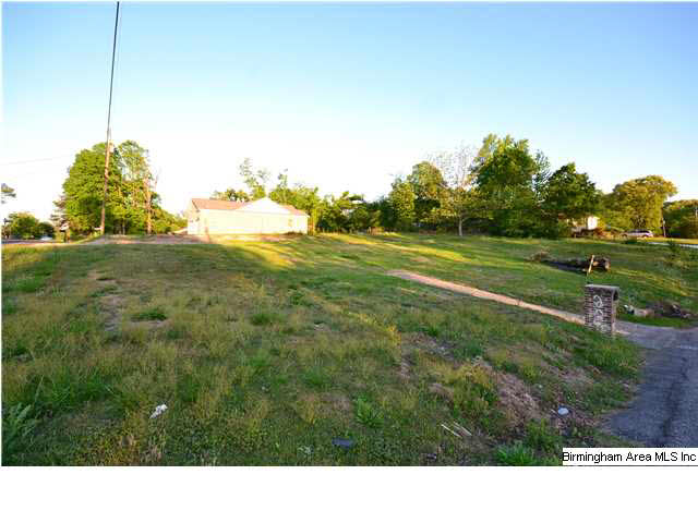 2245 2nd Place Northwest Birmingham, AL 35215 - Photo 2 of 5