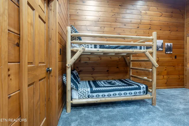 $1,370,000 | 810 Great Smoky Way, Gatlinburg, TN 37738