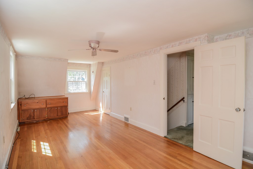 316 Red Acre Road Stow, MA 01775 - Photo 13 of 20