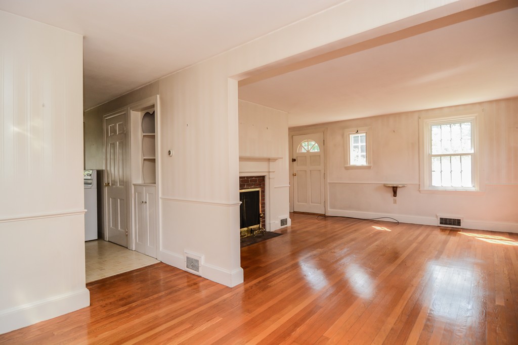 316 Red Acre Road Stow, MA 01775 - Photo 8 of 20