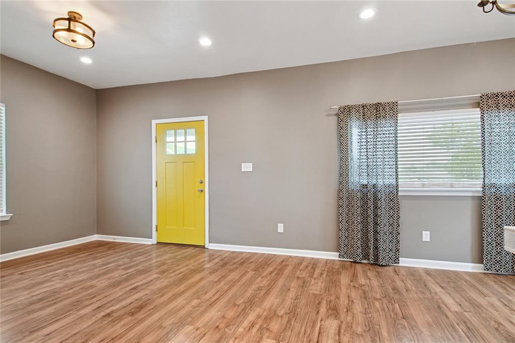 2554 North Rocheblave Street New Orleans, LA 70117 - Photo 2 of 10