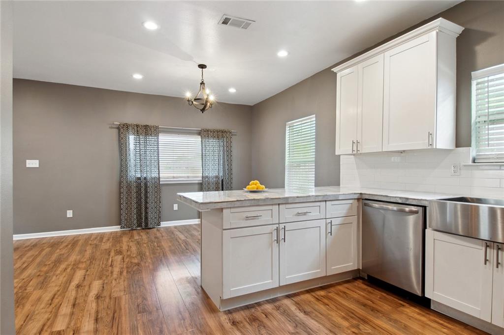 2554 North Rocheblave Street New Orleans, LA 70117 - Photo 3 of 10