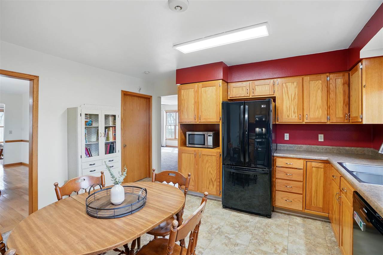 2640 Highway 22 Riverside, IA 52327 - Photo 9 of 49 Gallery Image 9