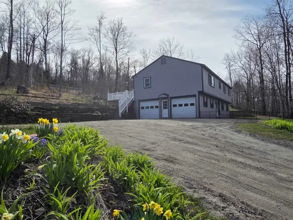 $449,900 | 36 Grafton Pond Road, Enfield, NH 03748