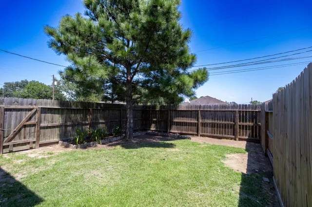 $335,000 | 249 Mc Dade Street, Hempstead, TX 77445