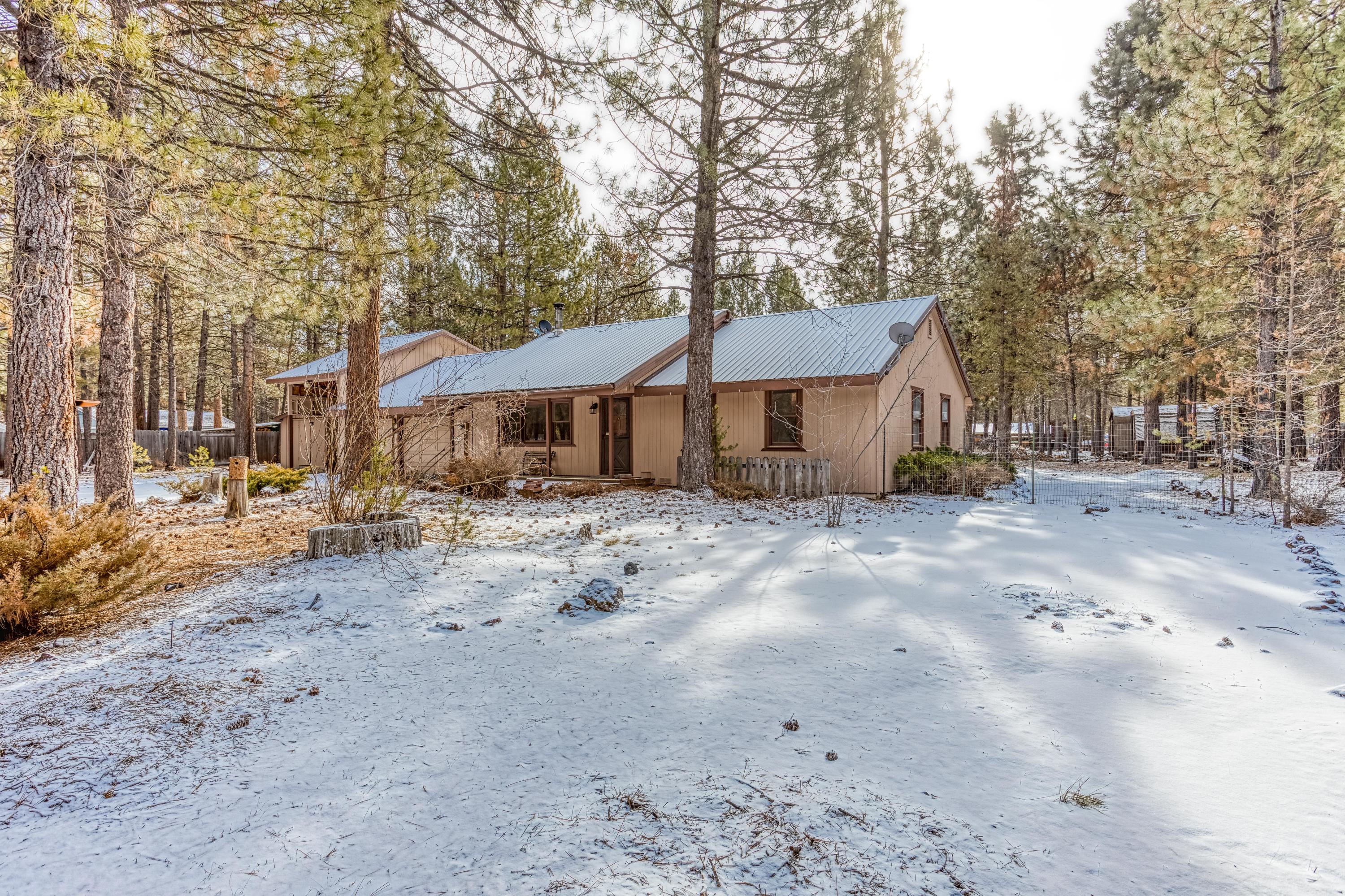 1624 Lukes Road La Pine, OR 97739 - Photo 2 of 29 1624_Lukes_Rd_HighRes-13