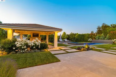 $3,698,000 | 2205 Cameron Circle, Pleasanton, CA 94588