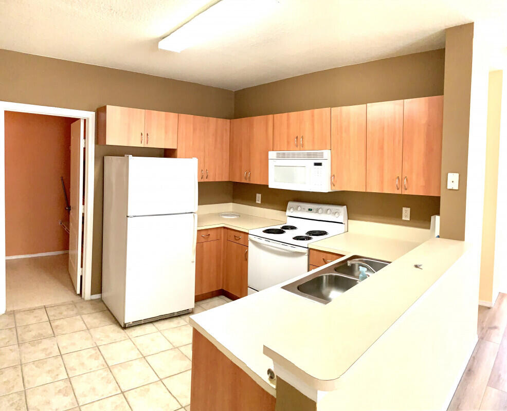 1901 Belmont Place Boynton Beach, FL 33436 - Photo 8 of 20 8