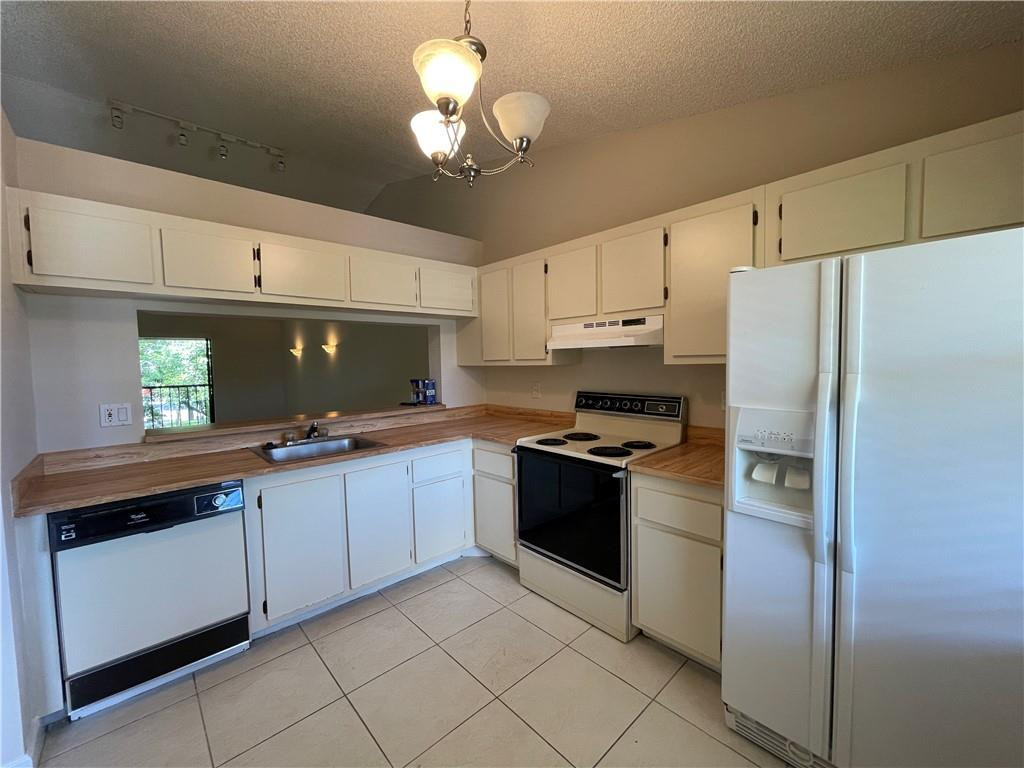 22136 Palms Way, Unit 201 Boca Raton, FL 33433 - Photo 2 of 13 Photo 2