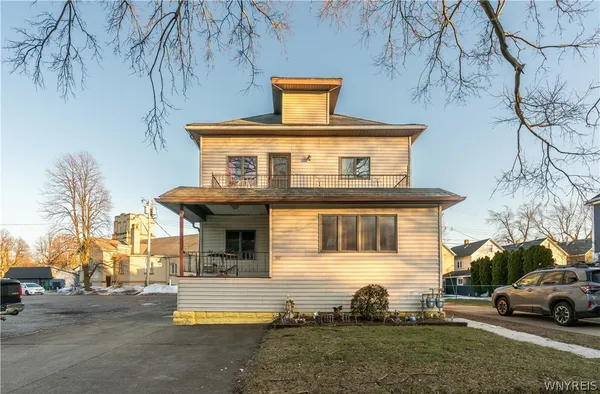 $229,900 | 97 Red Jacket Parkway, Buffalo, NY 14220