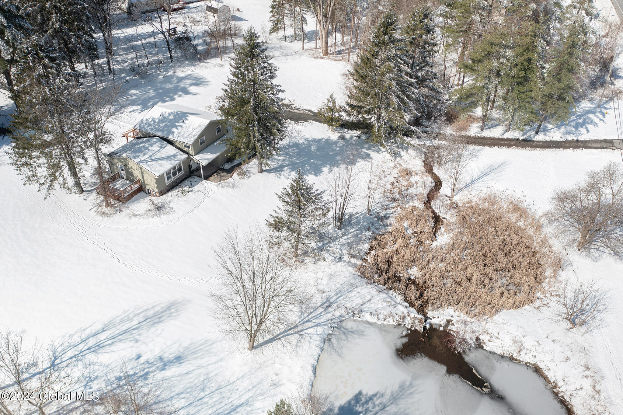 336 Grooms Road Halfmoon, NY 12065 - Photo 1 of 18 FS_LT_032524_0020