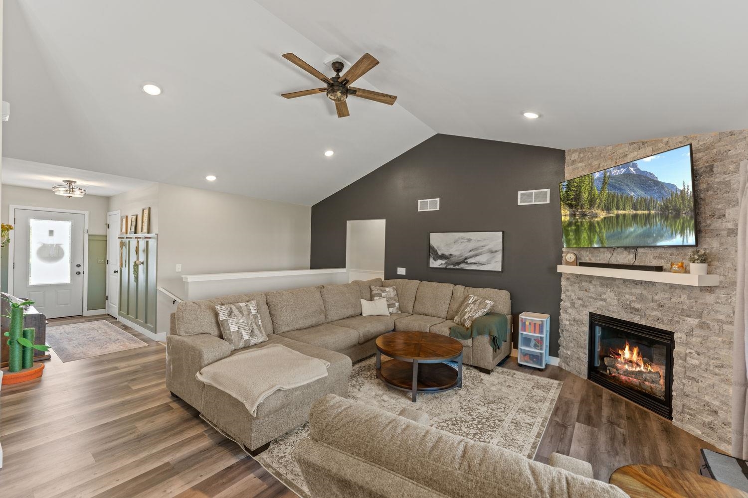 2055 Willow Run Reedsburg, WI 53959 - Photo 16 of 50