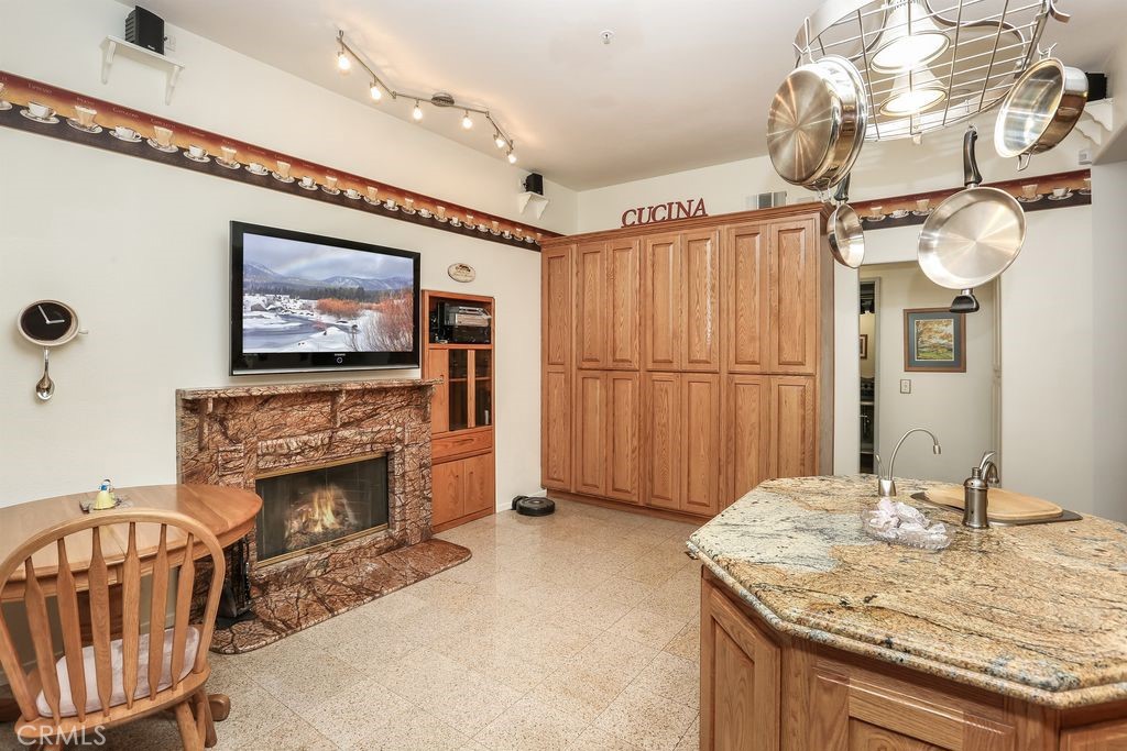 4495 Mt Vernon Avenue Riverside, CA 92507 - Photo 12 of 27