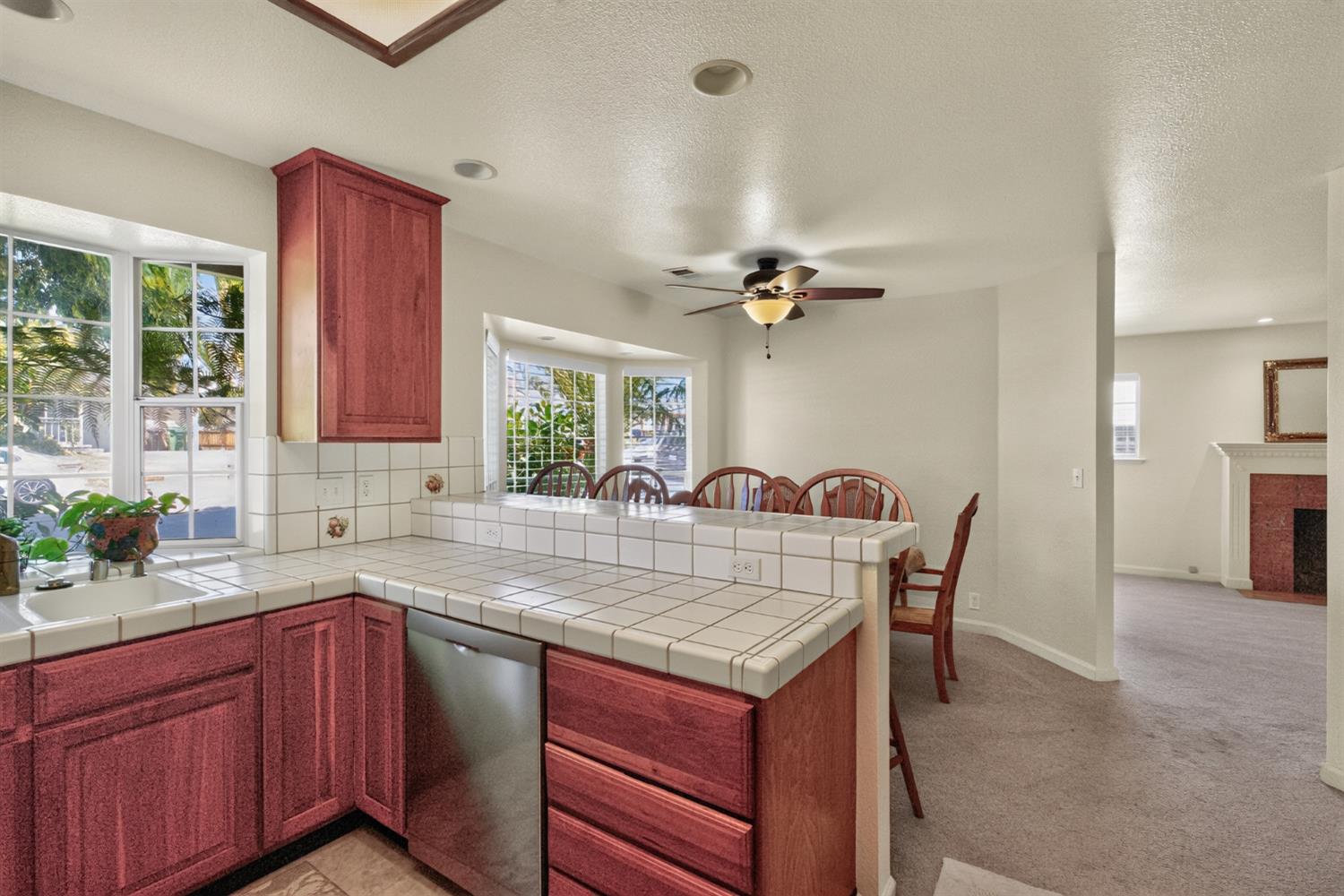2175 Grove Way Castro Valley, CA 94546 - Photo 9 of 26