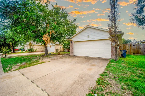$1,825 | 17219 Lilac Vale Court, Houston, TX 77084