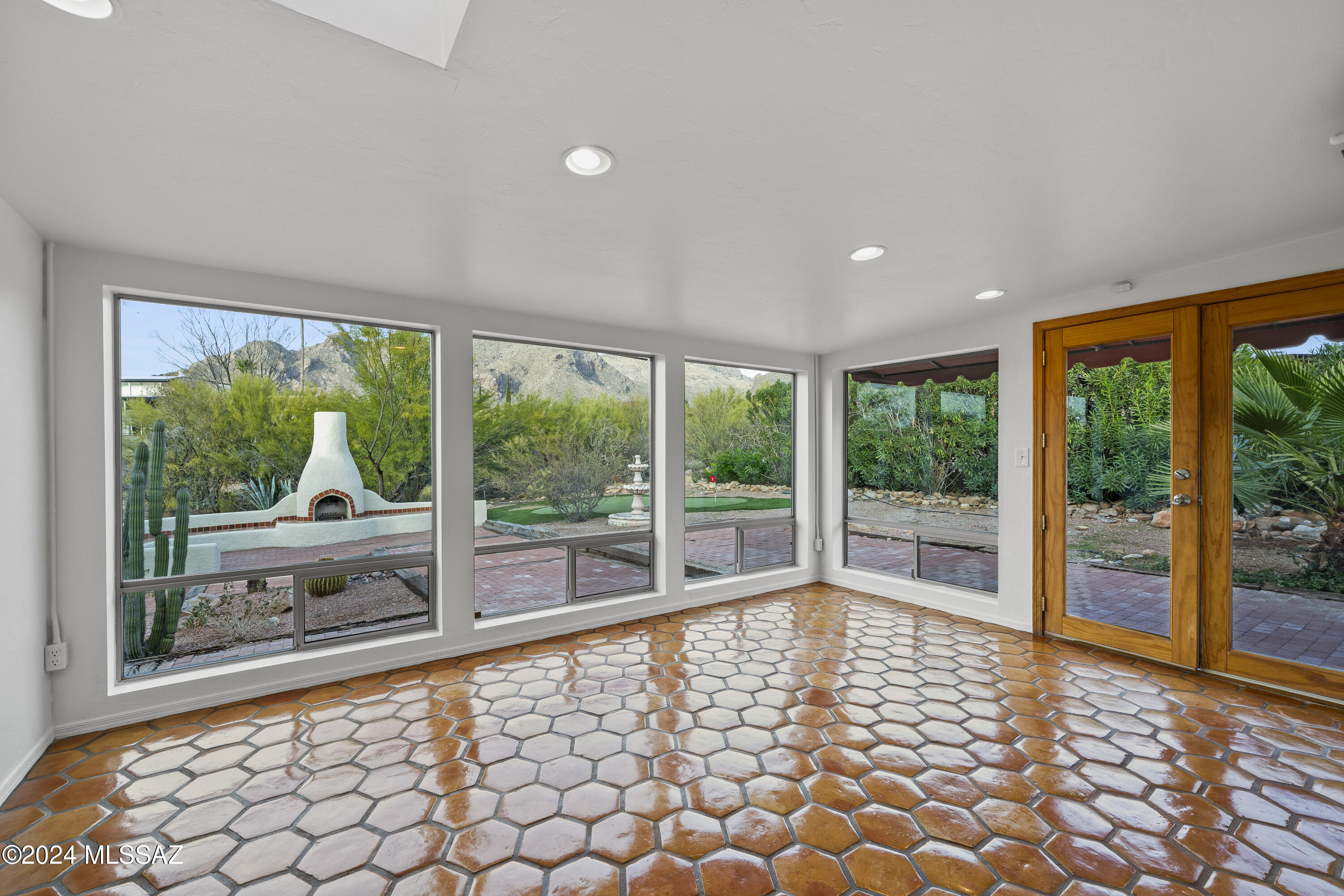 1435 East Indian Wells Road Tucson, AZ 85718 - Photo 18 of 49