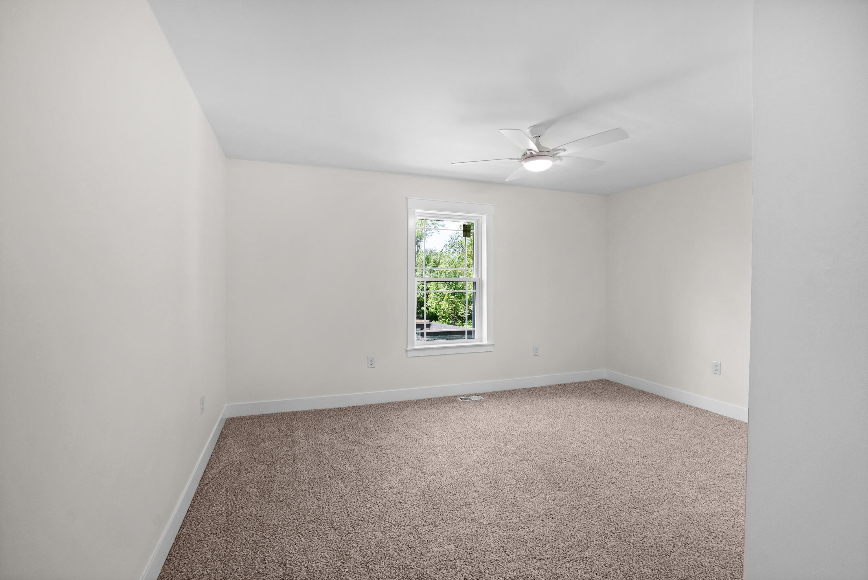 4004 Forest Drive Delavan, WI 53115 - Photo 25 of 46 Bedroom 2