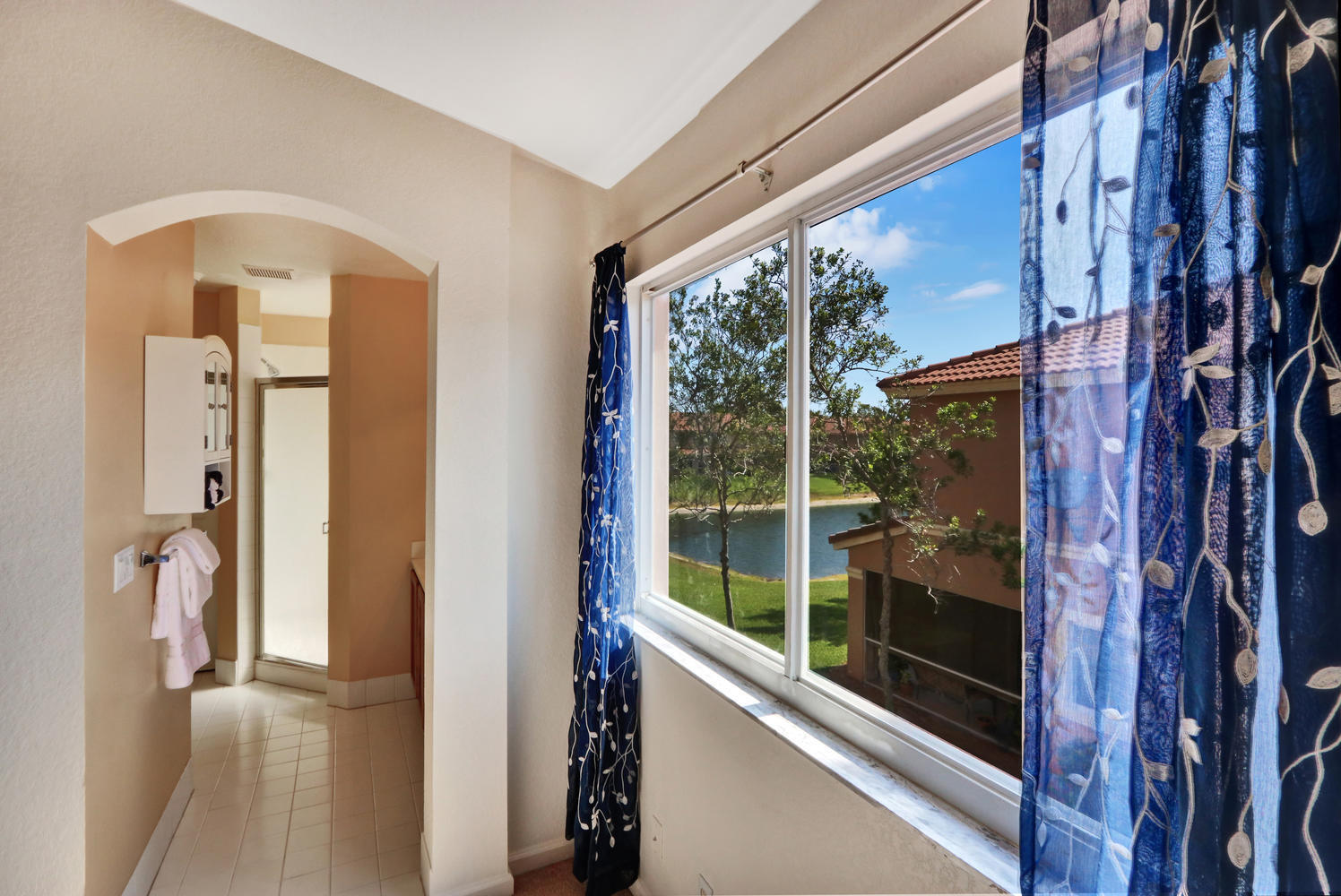 8102 Big Pine Way Riviera Beach, FL 33407 - Photo 16 of 31 8102 Big Pine Way Riviera-large-016-032-