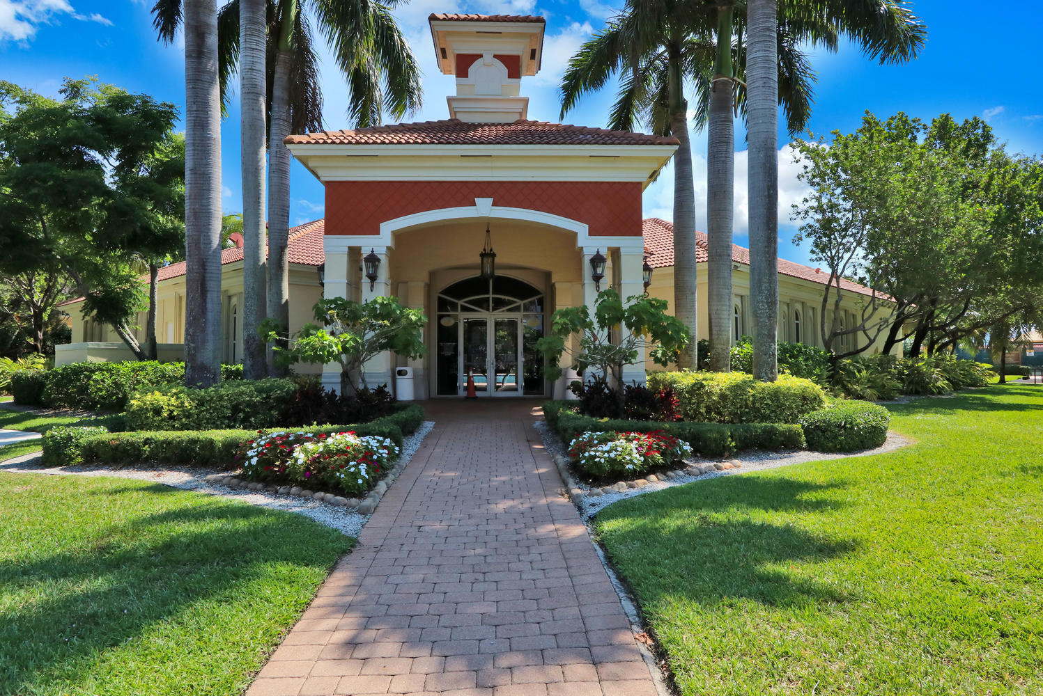 8102 Big Pine Way Riviera-large-031-014-